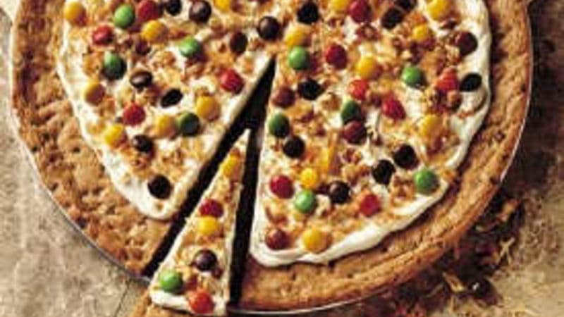 Cookie-Candy Pizza
